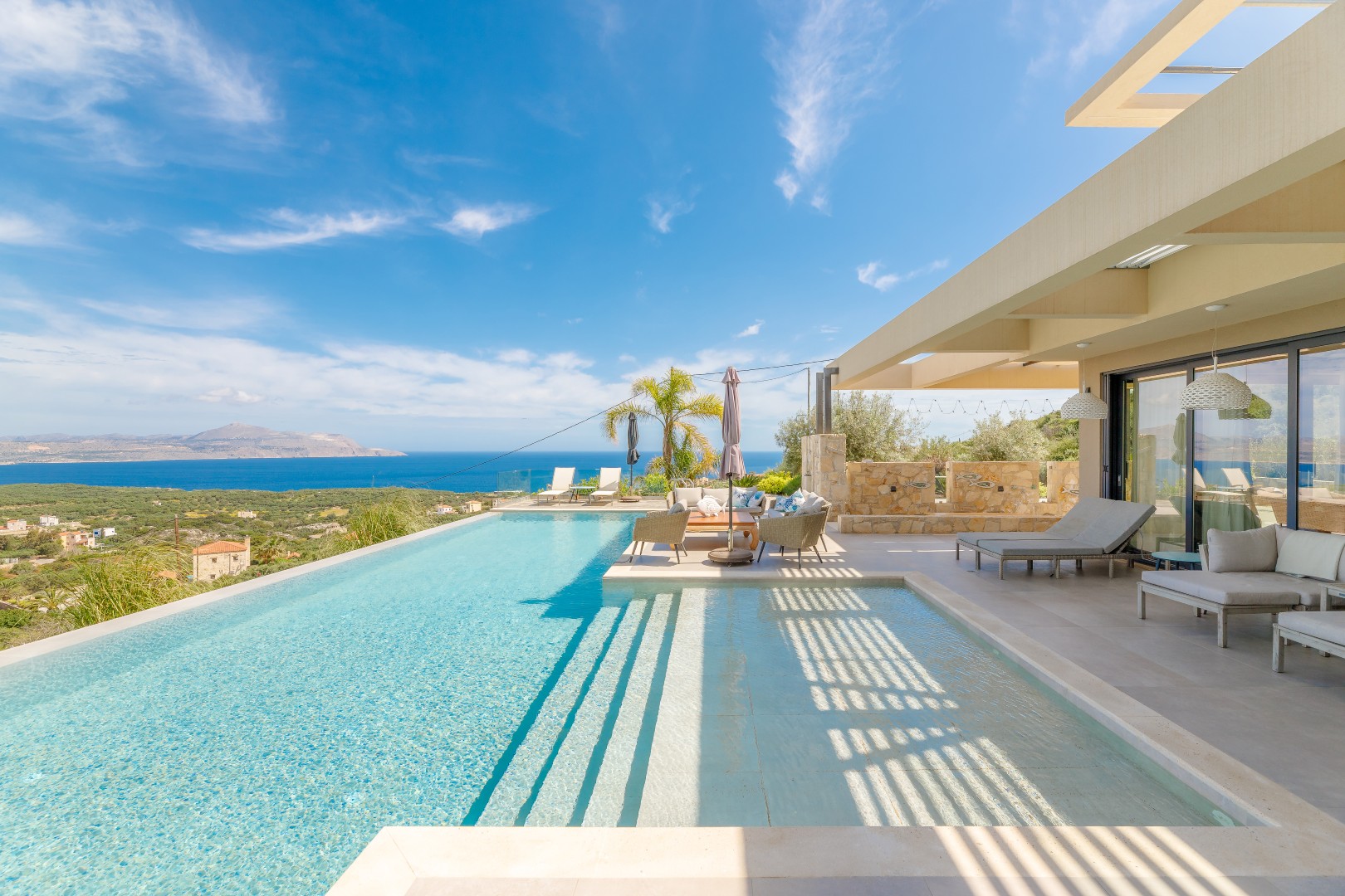 Villa Somewhere Else, Kokkino Chorio.